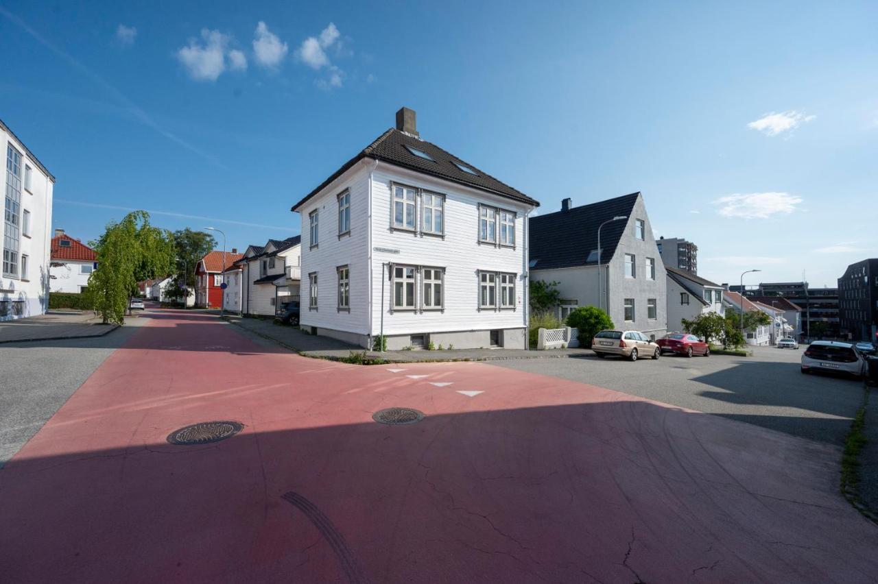 Practical Basement With Comforts Close To Centre Stavanger